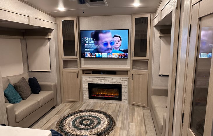 The coziest RV out there!