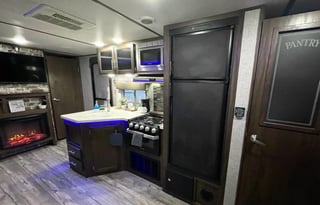 Aventure Awaits!! Cherokee Alfa Wolf Rental