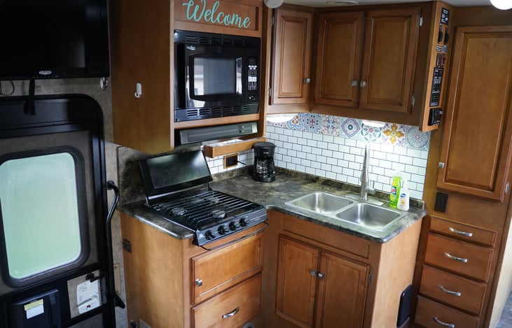 Fully Stocked Kitchen