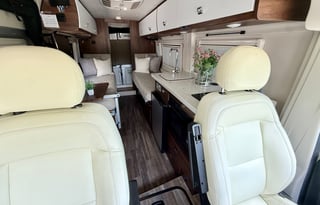 Winnebago Travato 59KL