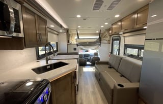2026 Jayco Greyhawk XL 33F – Sleeps 8 | Diesel