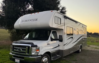 Adventure Ready RV | Sleeps 10 | Backup+Side Cams|