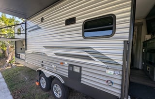 2025 Forest River Coachmen Catalina Legacy