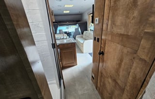 Coachmen leprechaun 270 qb