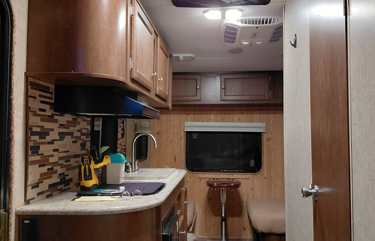 Kitchen and dinette.
