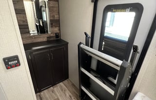 2021 - 33' Sport Trek Fancy Pants