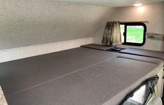 2019 Motorhome sleeps 10 extra large living space