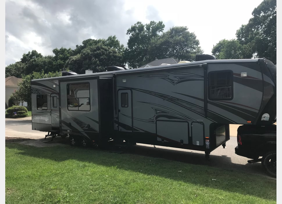 Fifth Wheel rentals in Providence Forge