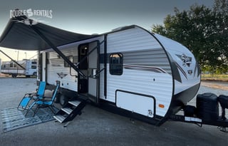 SHASTA Dual-Entry w/ Private Master, Bunks & 2 ACs