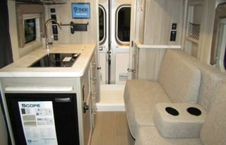 Easy to drive/park 2022 Thor Scope 18m