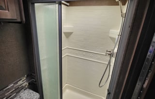 Elegant Class A Motorhome – Explore the Rockies