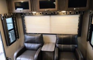 Cozy Coleman Camper - Adventure Awaits