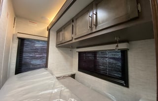 NEW 2025 Entegra Coach Odyssey SE 22CF 6-sleepers