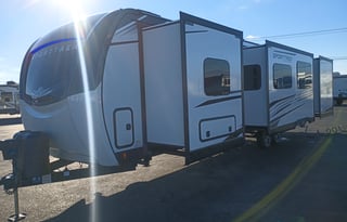 Tate and Allison Venture Sportrek