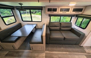 Sundance UltraLite | Big Camper w/ Kids' Bunkhouse