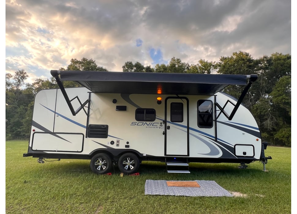 Travel Trailer rentals in Ellabell