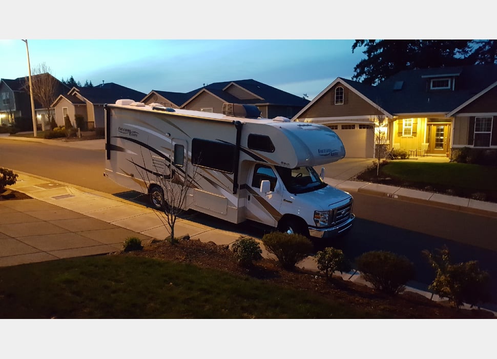 Class C Motor Home rentals in Lebanon