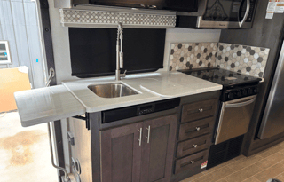 2021 Class A Georgetown Bunkhouse w 2 Bathrooms