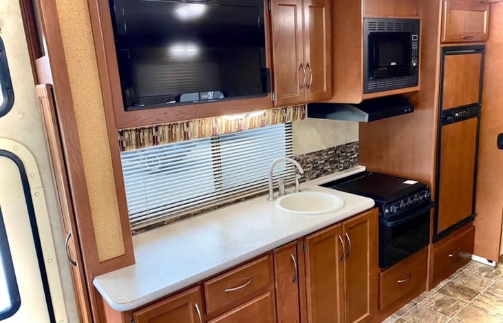 Ace of the Roads - Kitchen