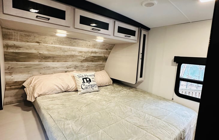 King size master bedroom.