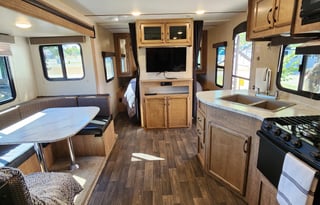 2018 Starcraft Launch Outfitter 24ODK