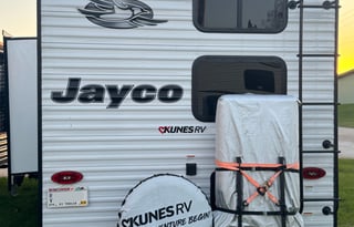 Fully Loaded NE Wisconsin Camper-Sleeps up to 10