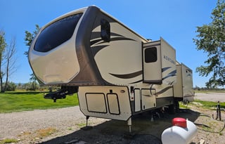 2018 Keystone Montana 3921FB Fifth Wheel