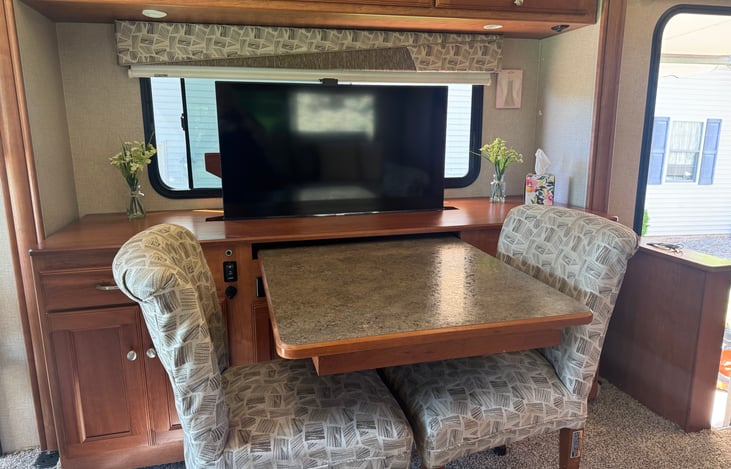 Pop Up TV Unit