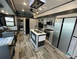 Keystone RV Montana High Country 335BH