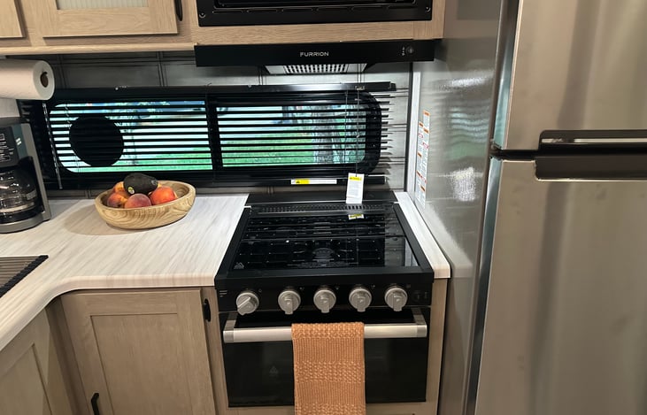 Full size refrigerator and freezer