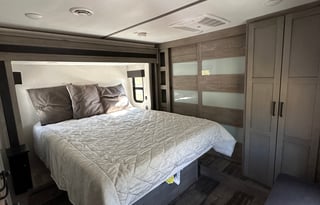 2021 Keystone RV Raptor 352