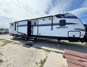 CrossRoads RV Sunset Trail SS331BH