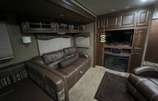 2015 Dutchmen RV Denali 289RK