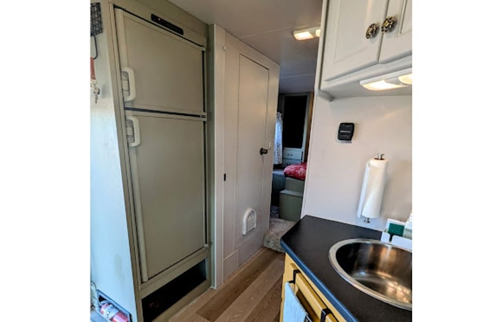 Fridge & shower door