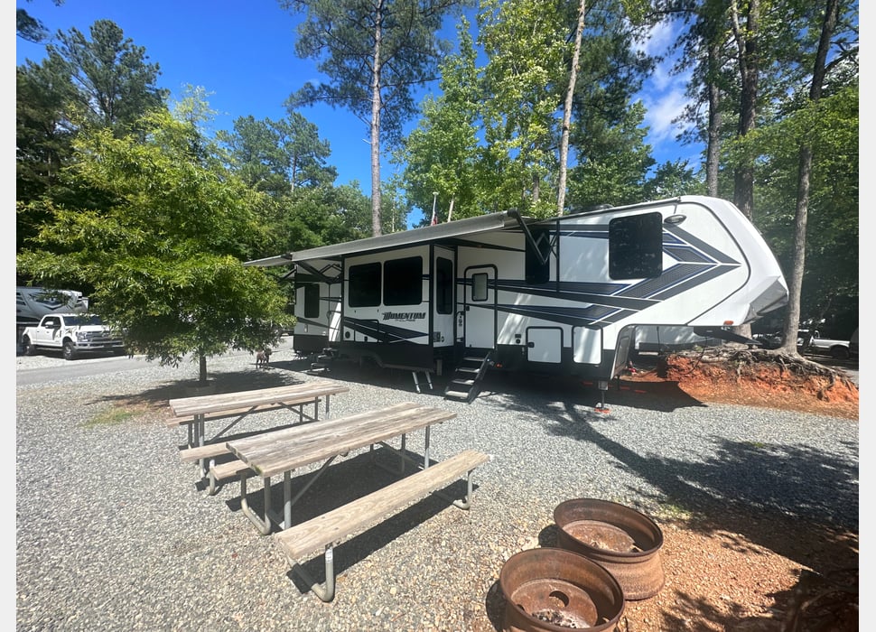 Fifth Wheel rentals in Leland