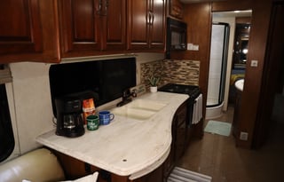 King-Size StarLink Class-A Cruiser!