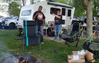Modern RV w Panoramic Window & Outdoor Kitchen