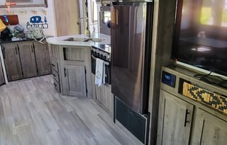 "Lola" the Heartland Pioneer 280BH