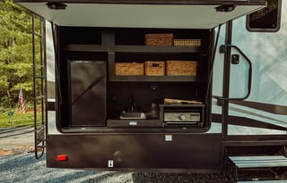 2023 East to West Ahara 378BH-OK W/Huge Bunkhouse