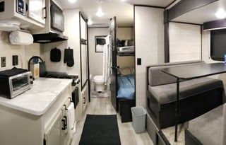 Time for an adventure! 2022 Jayco Jay Flight SLX