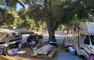 This Classy Class C is Clean, Comfortable & Cozy!