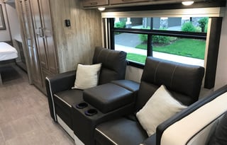 2021 Encore 325SS - Fully Stocked,Great for Parks
