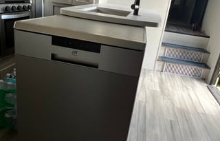 **Campy the SUPER COOL pet friendly 5th Wheel**