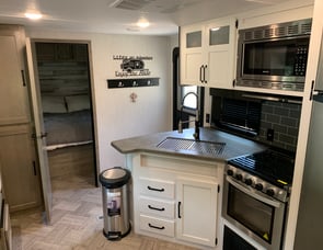 Palomino Puma 28DBFQ