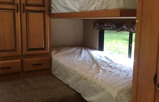 Perfect for Families-Separate Bunkhouse/Bunk Room