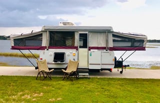 26' Popup Camper Big Enough for 6 - 2 King Beds