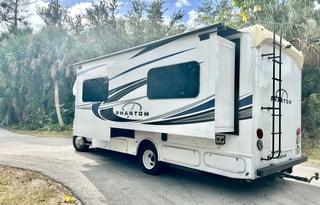 2023 NeXus RV Phantom 24P