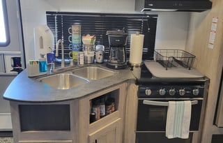 NOWHERE RV - Base Camp