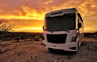 2022 FR3 34DS Class-A(Gas) Sleeps Up to 8 + Tent