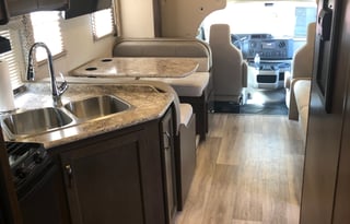 2017 Thor Motor Coach Freedom Elite 29FE